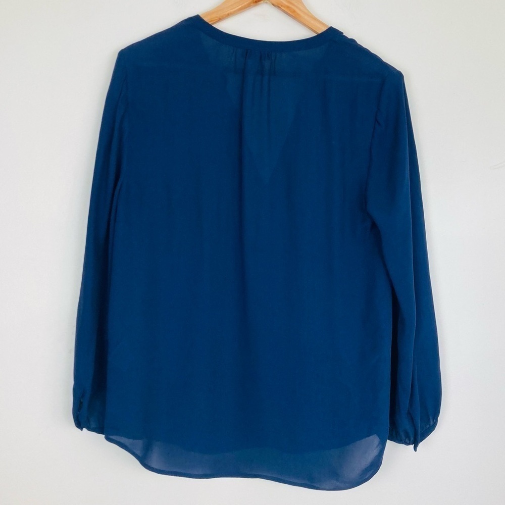 Joie navy blue silk popover long sleeve top with pleating detail. Size Medium - Picture 4 of 5